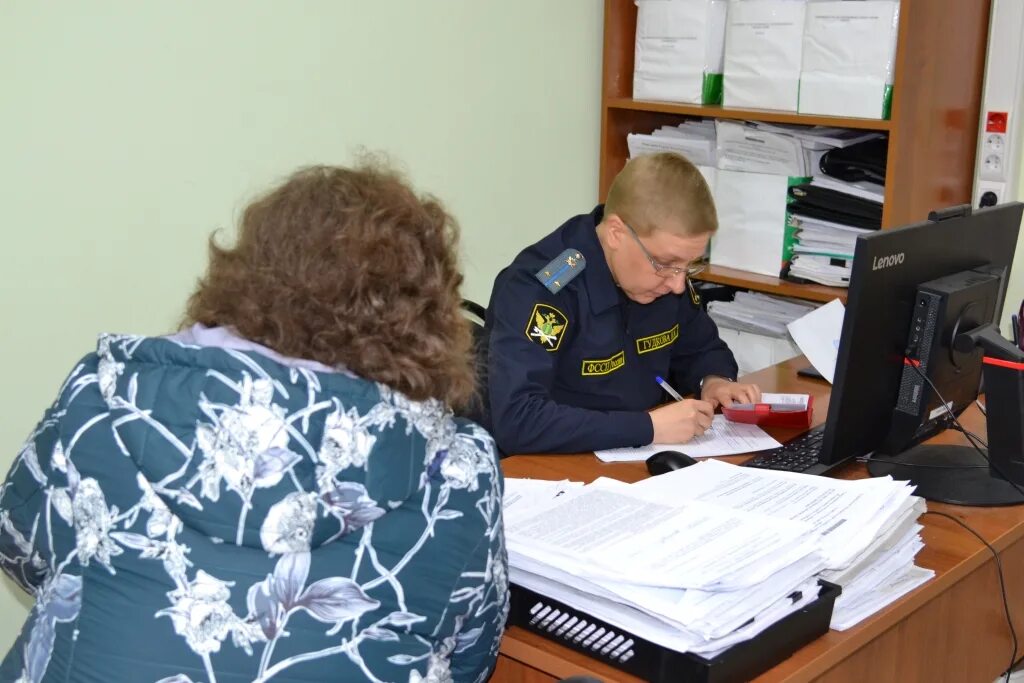 Иркутск судебный задолженность. Судебные приставы помогают. Прием граждан судебными приставами. Судебные приставы Усть-Кут. Приставы Иркутск.