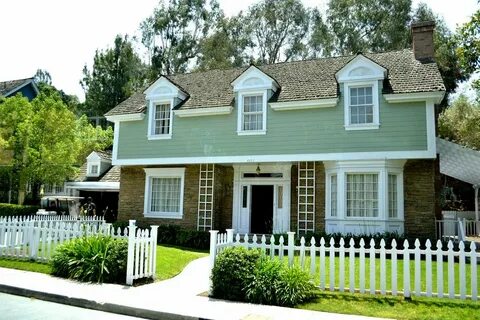 Left house