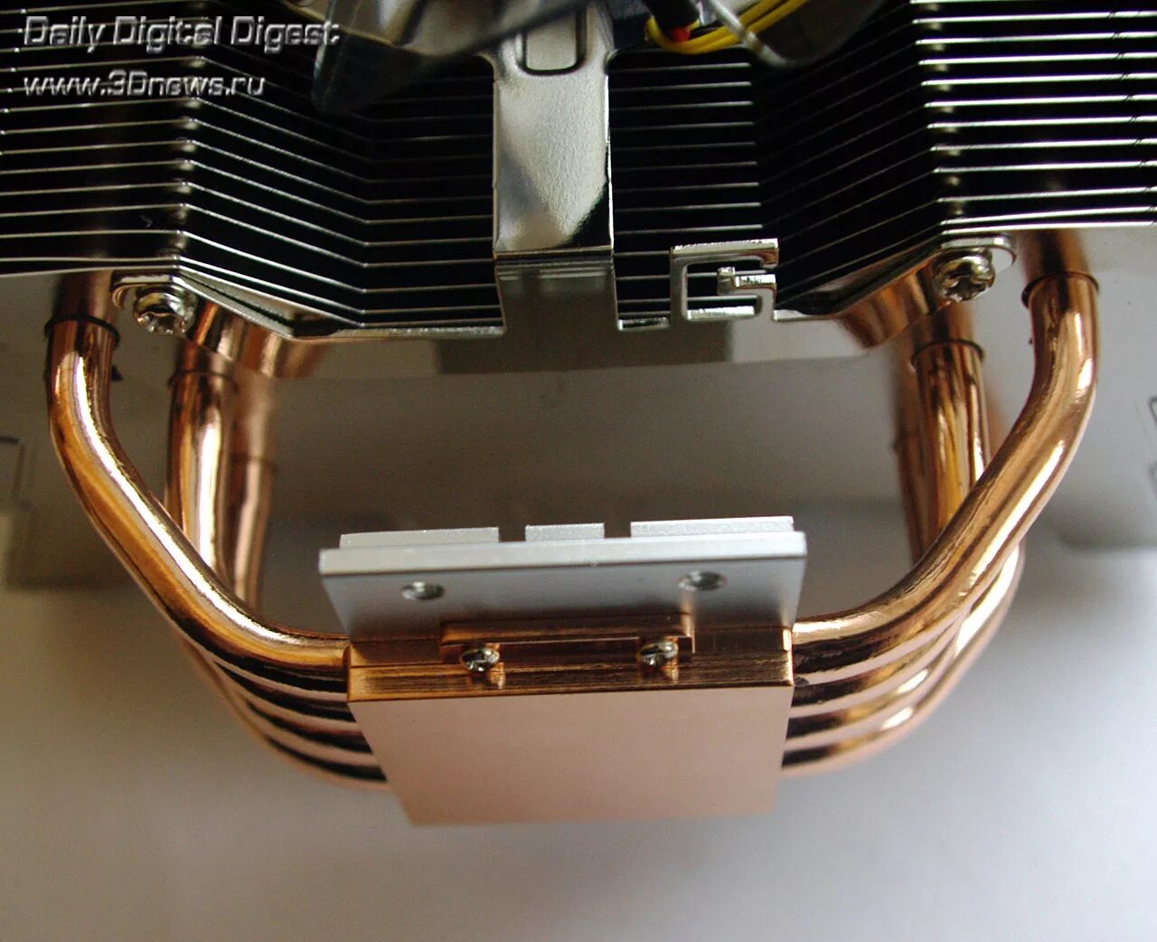 Thermaltake 4 трубки. Кулер Thermaltake 4 трубки. HD 6700 тепловые трубки. Черные тепловые трубки