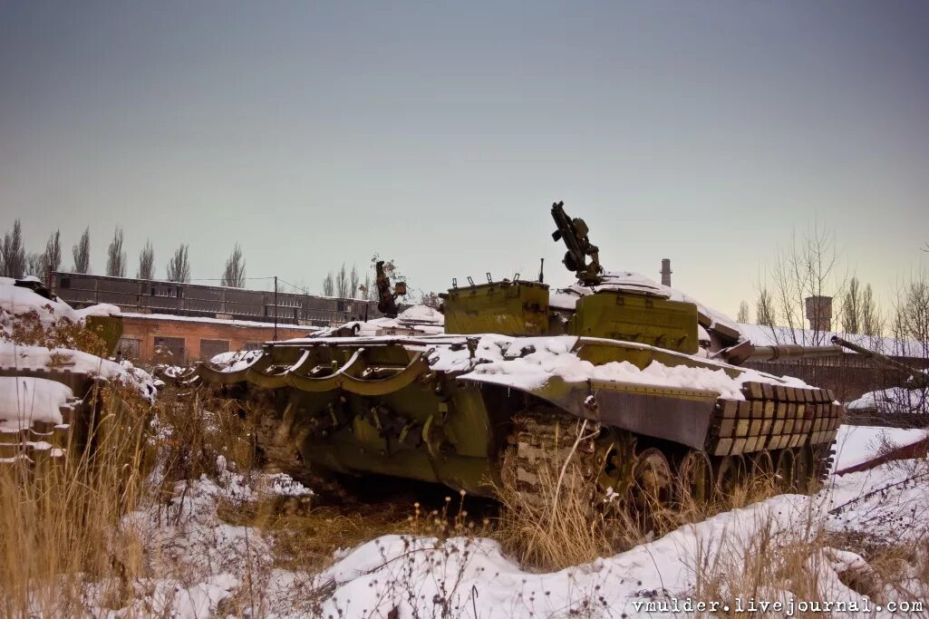 Харьковский танковый. Харьковский бронетанковый ремонтный завод. 560 бронетанковый ремонтный завод. 22 бронетанковый ремонтный завод. заброшенные танки т80.
