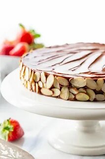 Миндальный торт без муки