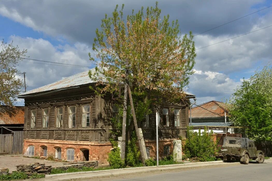 Сайт сысертского городского. Сысерть 1732. Город Сысерть Свердловской области. Сысерть площадь. Сысерть 1732 год.