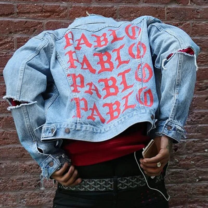 Kanye west tlop. The life of pablo канье уэст обложка. Life of pablo магазин. Kanye tlop. Kanye west 2016.