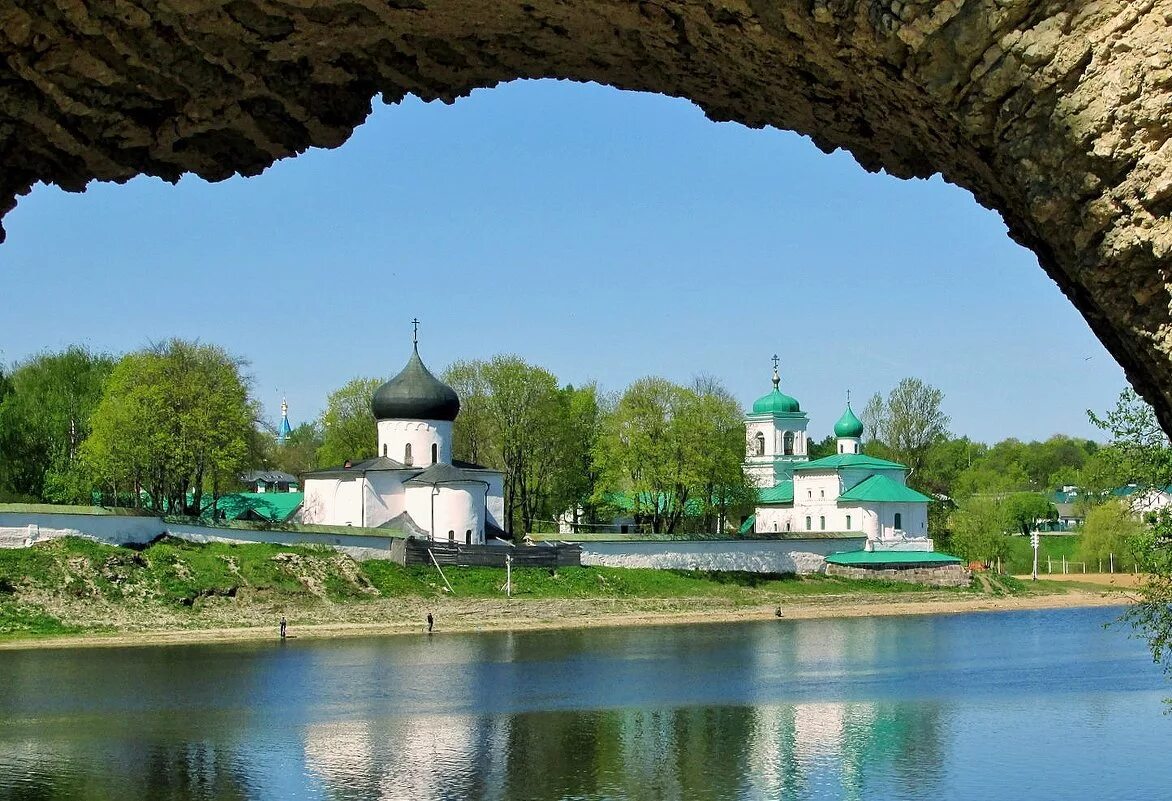 Река великая монастырь. Спасо-преображенский мирожский монастырь. спасо-преображенский монастырь псков. мирожский монастырь псков. спасо-преображенский мирожский мужской монастырь псков.