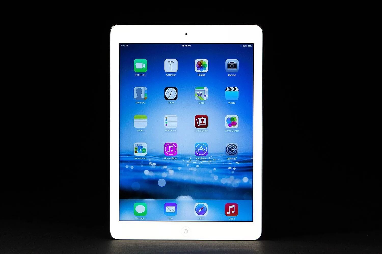 Ipad a1823. Планшет айпад Эйр 4. Планшет эпл АИР 2. Apple IPAD Air 2014. Apple IPAD Air 3.