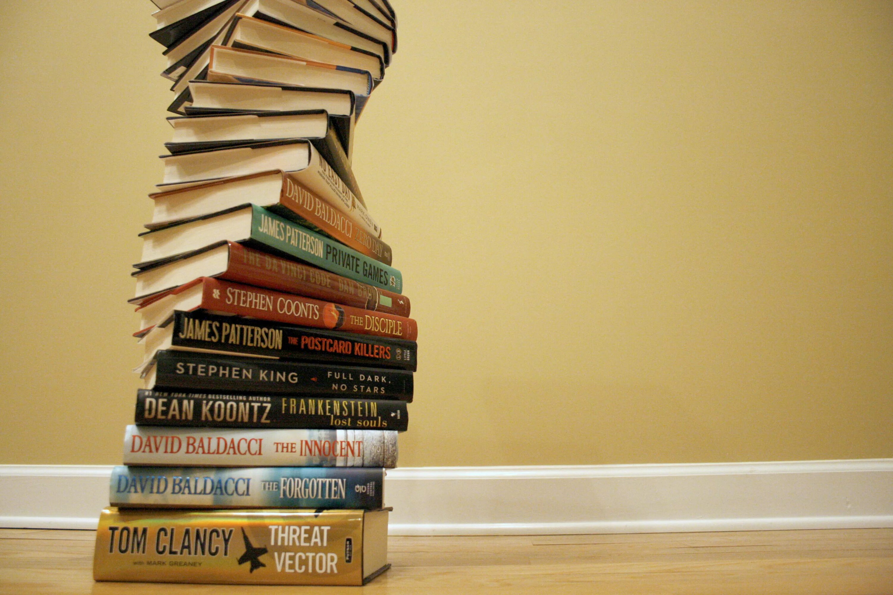 Books in my life. Чтение книг. Хобби чтение книг. Стопка книг. Увлечение чтение книг.