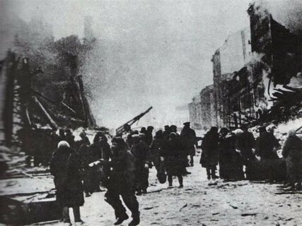 Несмотря на длительную блокаду бомбардировки
