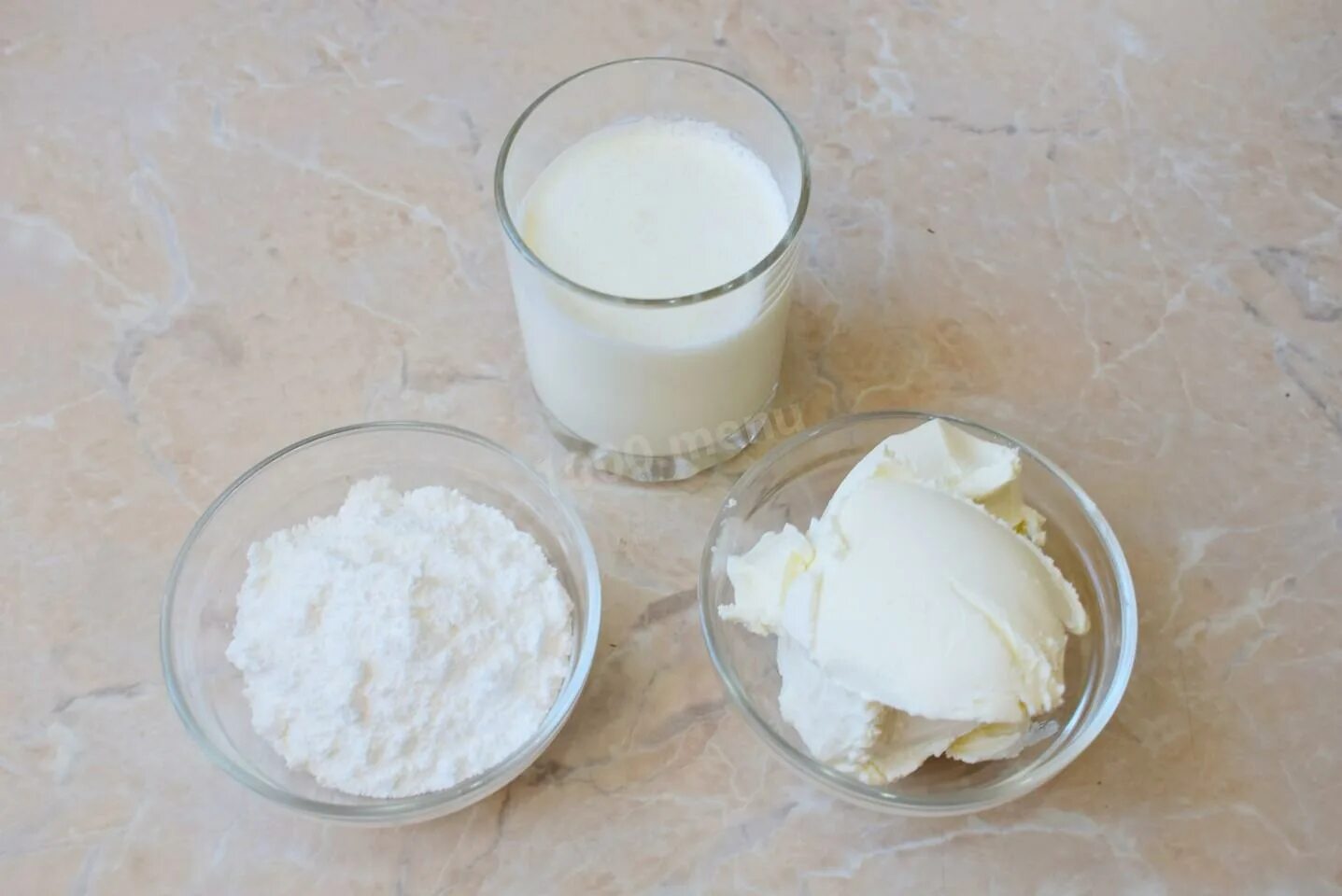 Крем сливки с пудрой пропорции. Крем маскарпоне со сметаной. Крем сливки с пудрой пропорции. Сахарная пудра для крема. Творожный крем чиз.