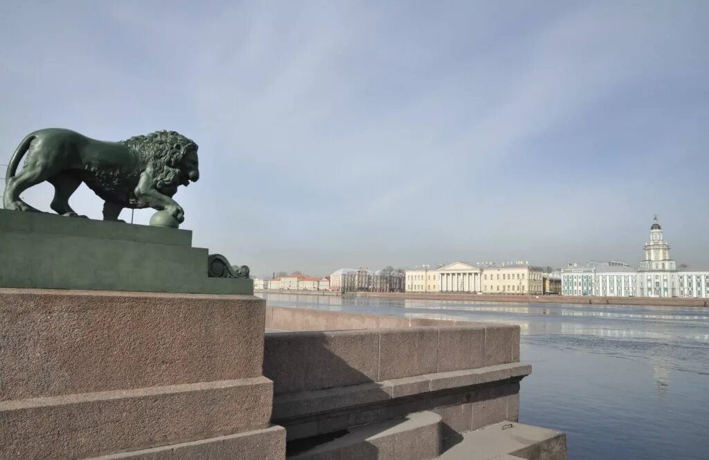 Набережная реки невы. Петербург берег невы. Гранитная набережная невы. Петербург берег невы. Адмиралтейская набережная санкт-петербург с невы.