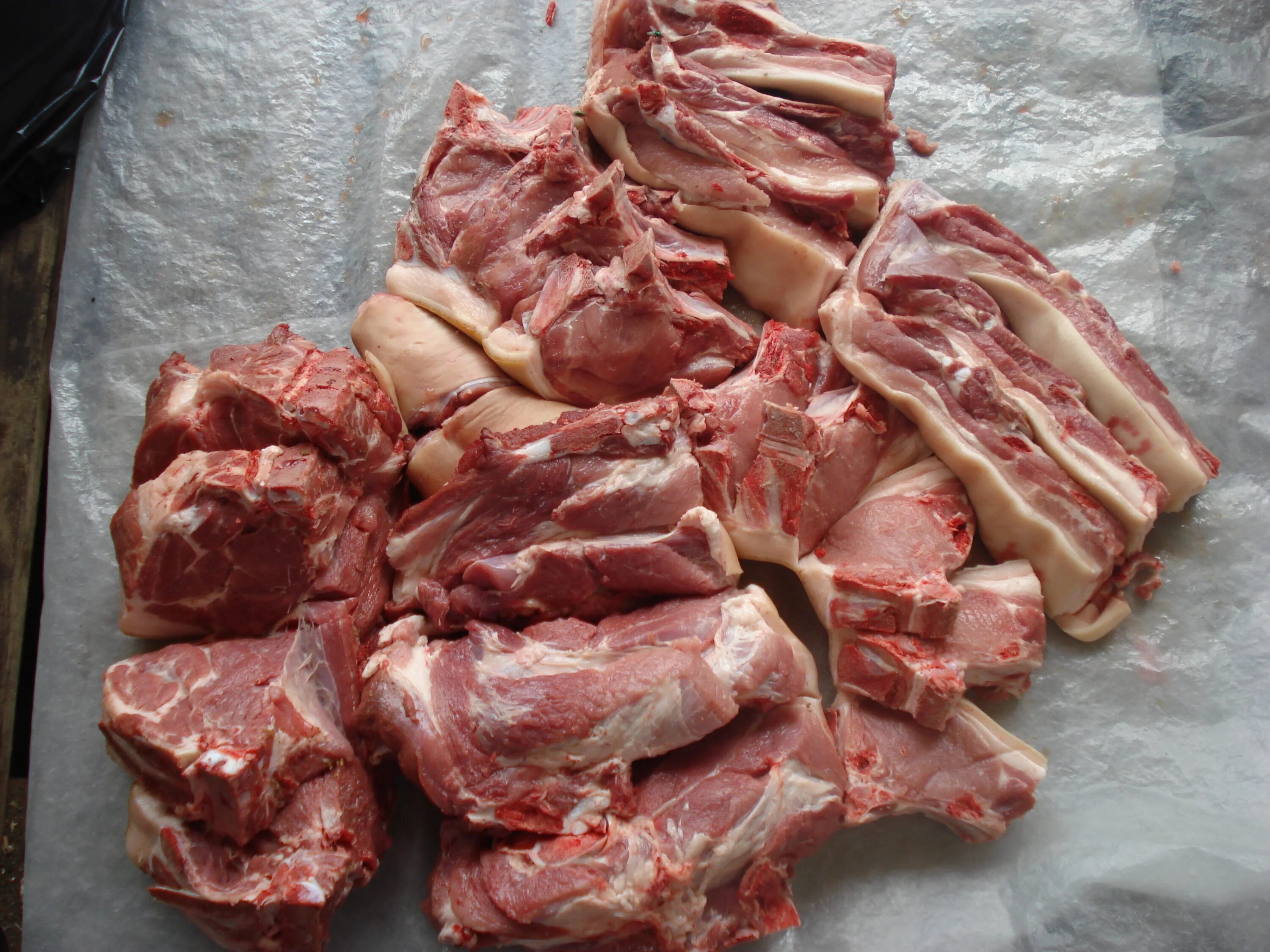 Купить мясо в нижнем новгороде. Свинина домашняя четвертинками. Свинина 1/4 передняя часть.