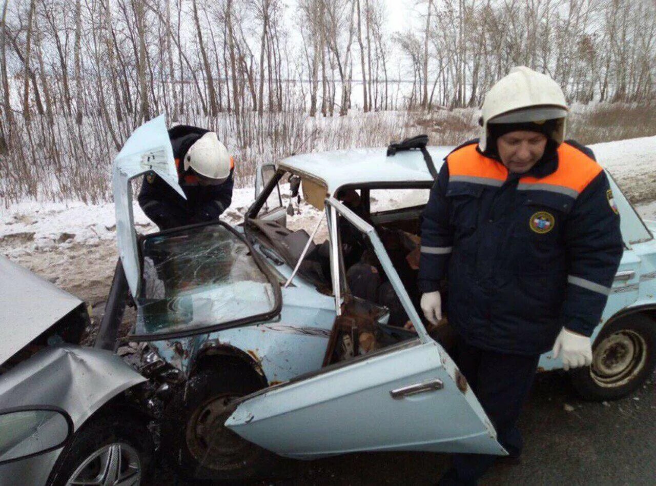 Авария на трассе саратов сегодня. ДТП на трассе Саратов Балашов. Авария под Балашовом Саратовской области. ДТП Саратовская область Балашов.