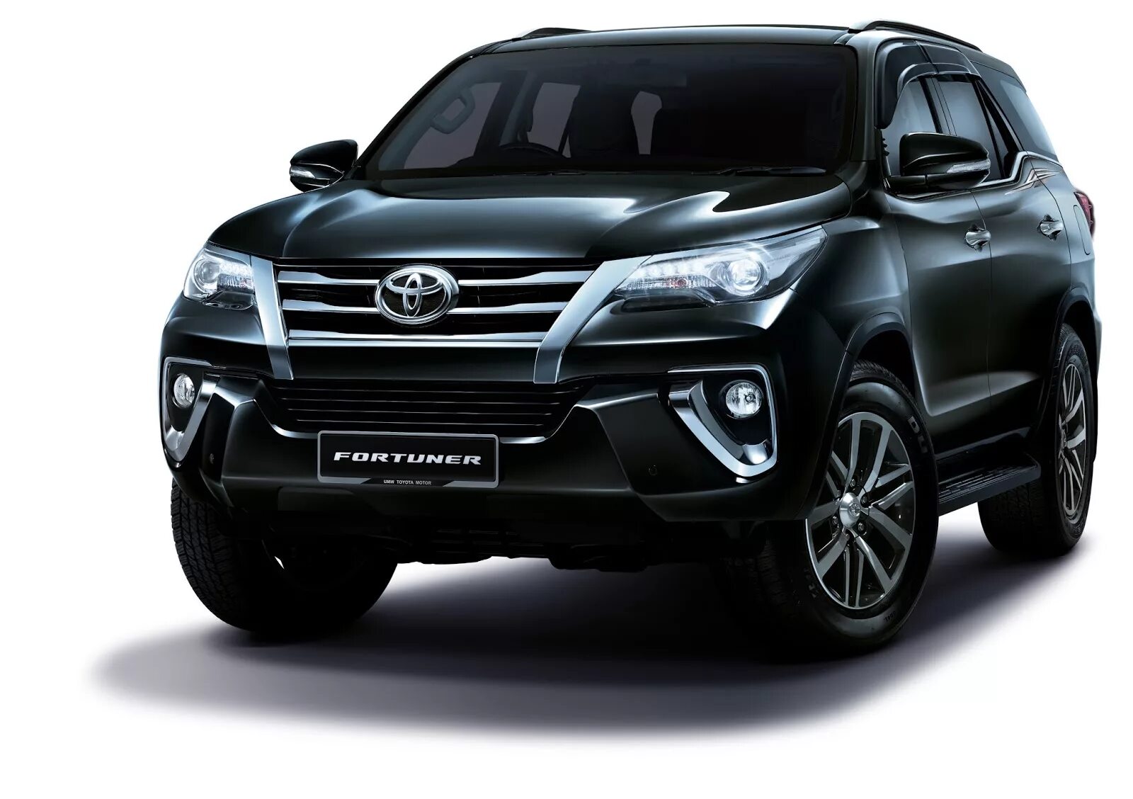 Купить новый фортунер. Toyota Fortuner 2019. Toyota Fortuner 2016. Toyota Fortuner 2022. Toyota Fortuner VRZ.