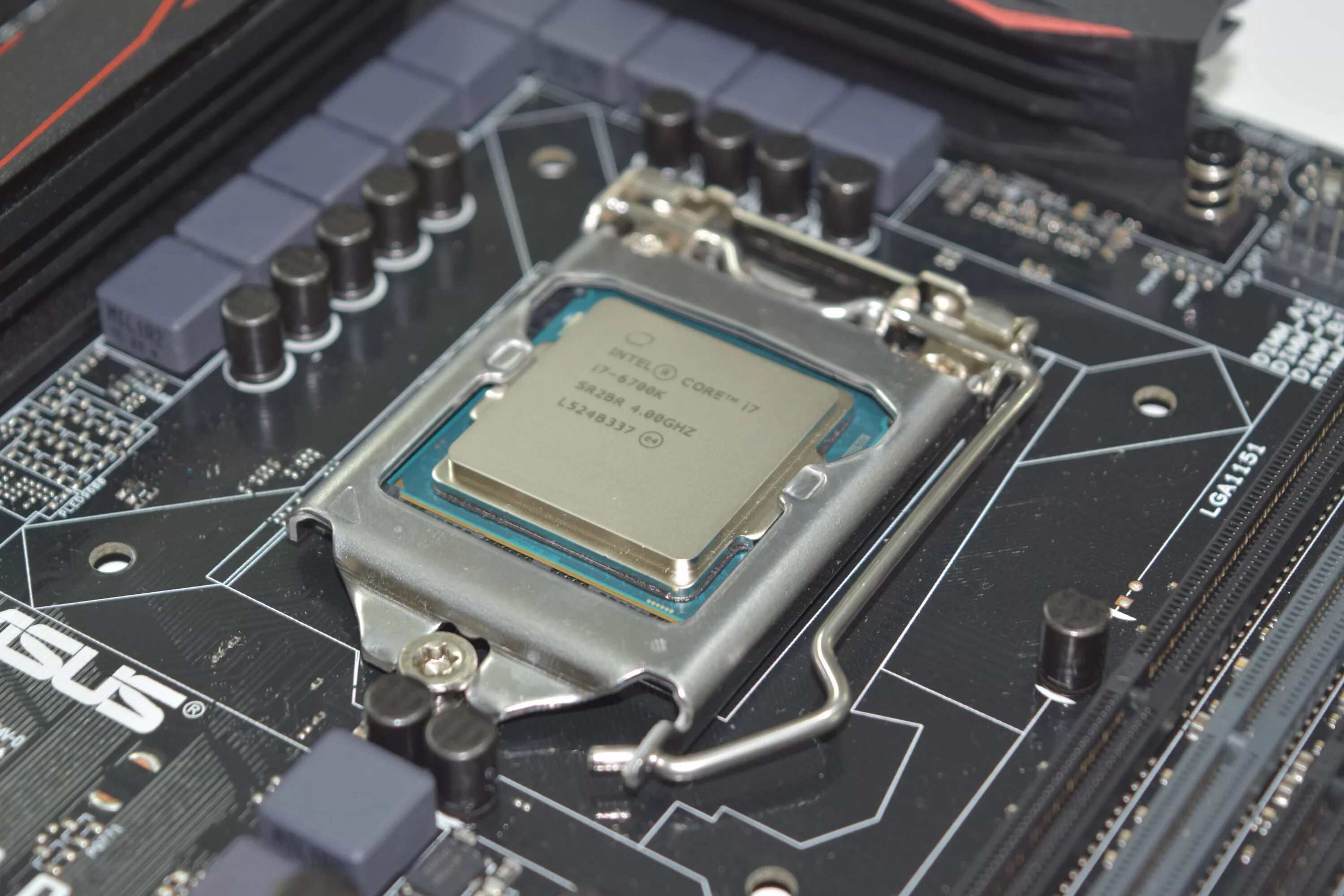 Lga 1151 процессоры i7. Core i7 6700k. Процессор Intel Core i7-6700k Skylake. Процессор i7 6700k. Intel® z170 процессоры.