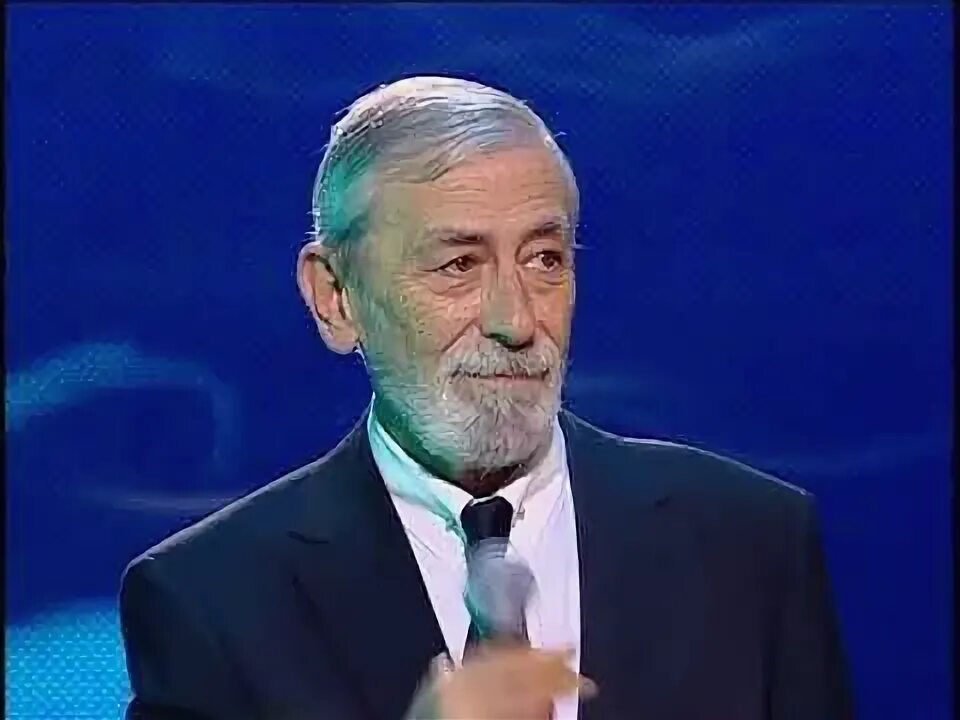 Песня вахтанга кикабидзе виноградная косточка слушать. Виноград косточка кикабидзе. Кикабидзе песня виноградная косточка. Вахтанг кикабидзе виноградная косточка текст. Виноградная косточка кикабидзе.