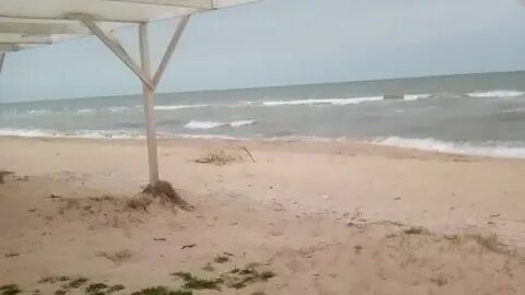 На море в апреле 2024