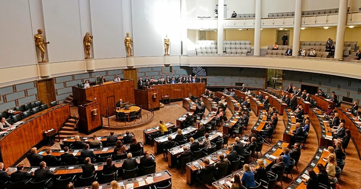 Парламент Финляндии. Парламент НАТО. Парламент Швеции. Парламент Москва. Бундестаг проголосовал против