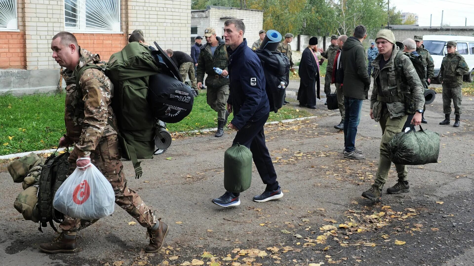 Сборный пункт. Военная мобилизация. Мобилизационный пункт. После мобилизации.