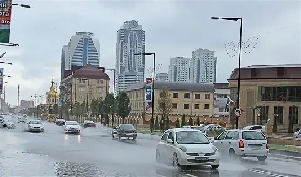 Грозный сити пожар. Погода в грозном в апреле 2024 года. Погода в грозном в апреле 2024 года. Нападение боевиков на грозный 2014. Погода в грозном в апреле 2024 года.