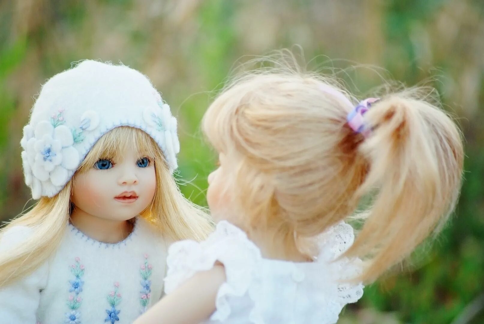 Дочка куколка. Маленькие куклы. Маленькая куколка. Картинки маленьких кукол. Маленькие куклы Дочки.