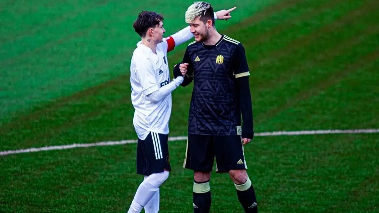 Крап 2drots. Бала 2дротс. Мбейп футболист 2дротс. Бала 2дротс. Бала 2дротс.