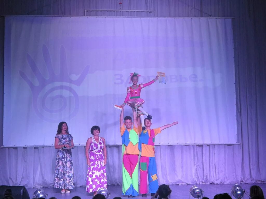 всероссийский конкурс палитра талантов 2022. цирк серпантин. талант 2018. премия главы баннер. мегаполис эстрадная студия.