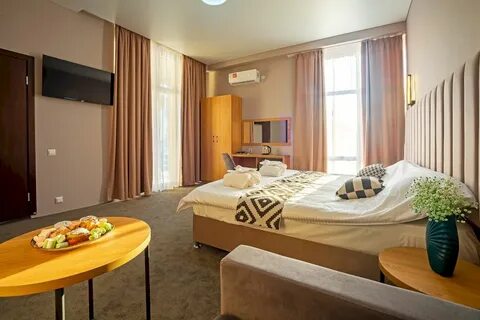 Land hotel