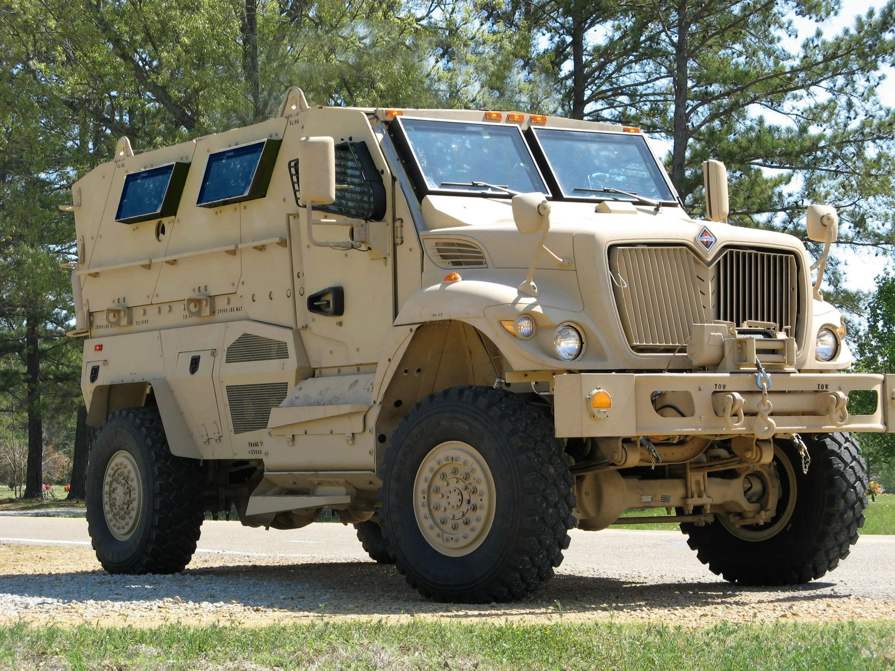 International MAXXPRO MRAP. Броневик International MAXXPRO. MRAP m1224 MAXXPRO. Бронеавтомобили MRAP.