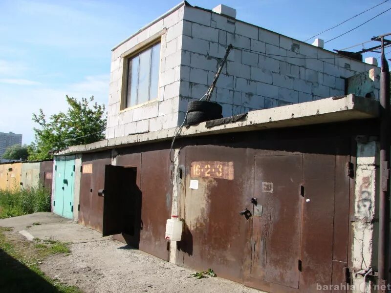 Гараж с надстройкой. 2х этажный гараж. Гараж 2 этажа. Двухэтажный гараж в кооперативе. 2 этажный гараж.