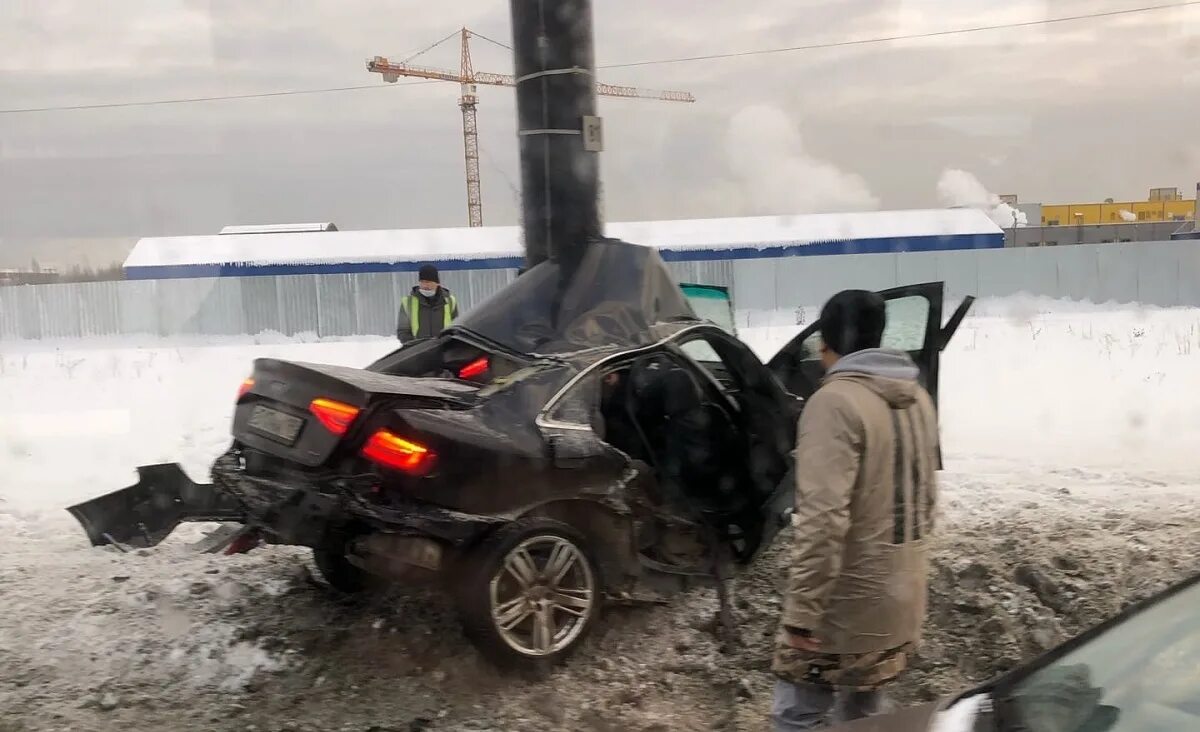 Авария на индустриальном проспекте. Авария на индустриальном проспекте. Дтп новокузнецк вчера на запсибе. Дтп на индустриальной сегодня. Пробка промышленная.