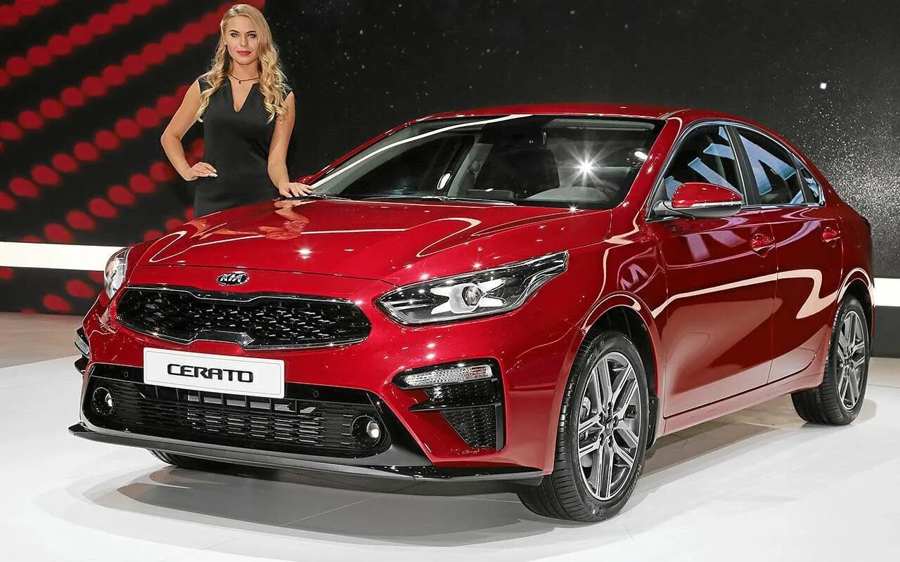 Kia Ceed 2021 седан. Киа Церато 2019 красная. Киа Церато и девушка.