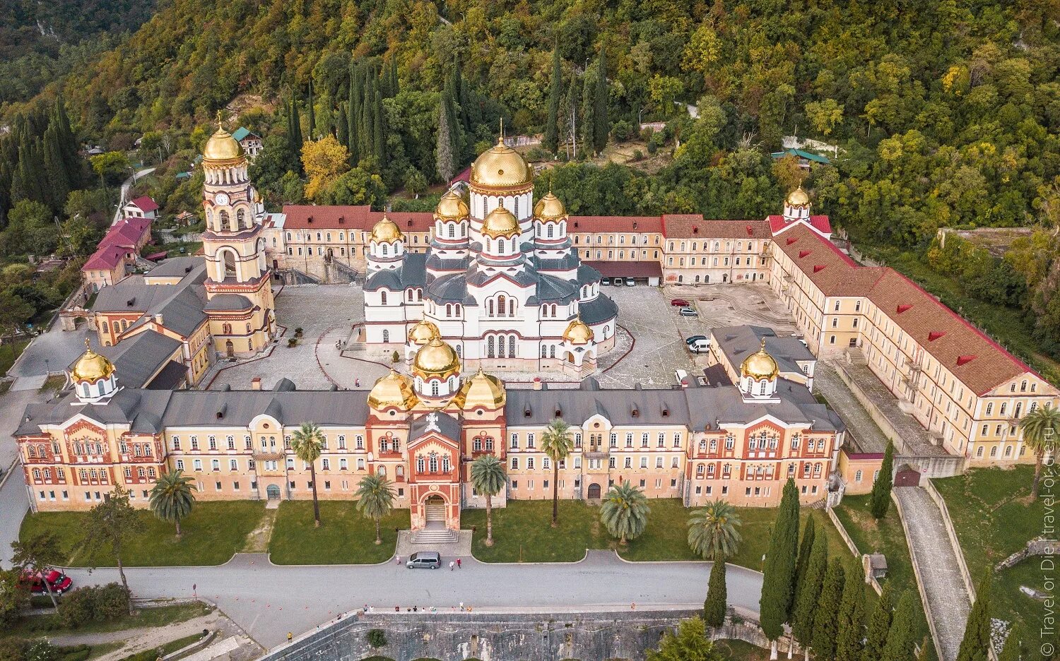 Новоафонский монастырь Абхазия. Симоно-Кананитский мужской монастырь. Мужской монастырь в Абхазии новый Афон. Симоно-Кананитский монастырь в Абхазии. Афон сайт монастыря