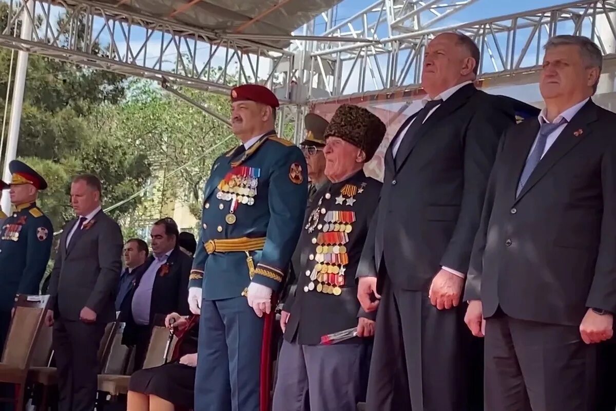 Каспийск море. Парад ко дню вмф на камчатке. Каспийское море. Парад победы в каспийске 2023. Каспийское море дагестан фото с дрона.