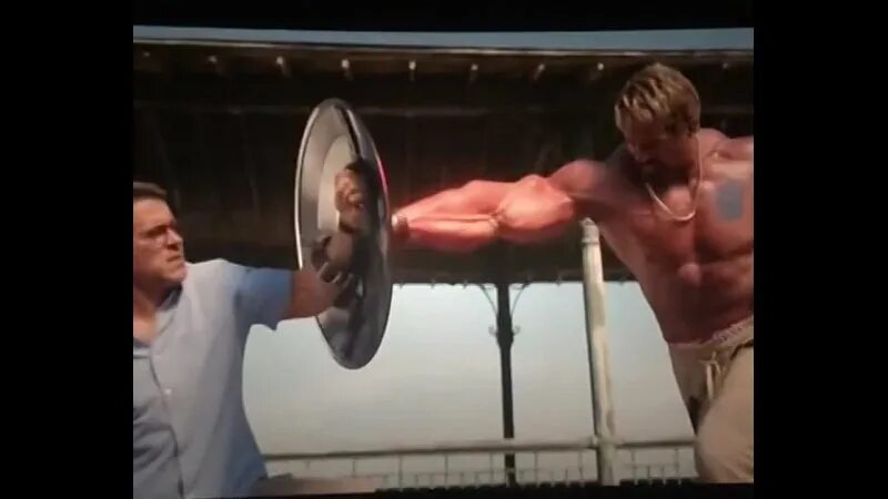 качок из фильма главный герой. трейлеры фильмов 2021. свободный парень фильм. Free guy фильм. Free guy постер.