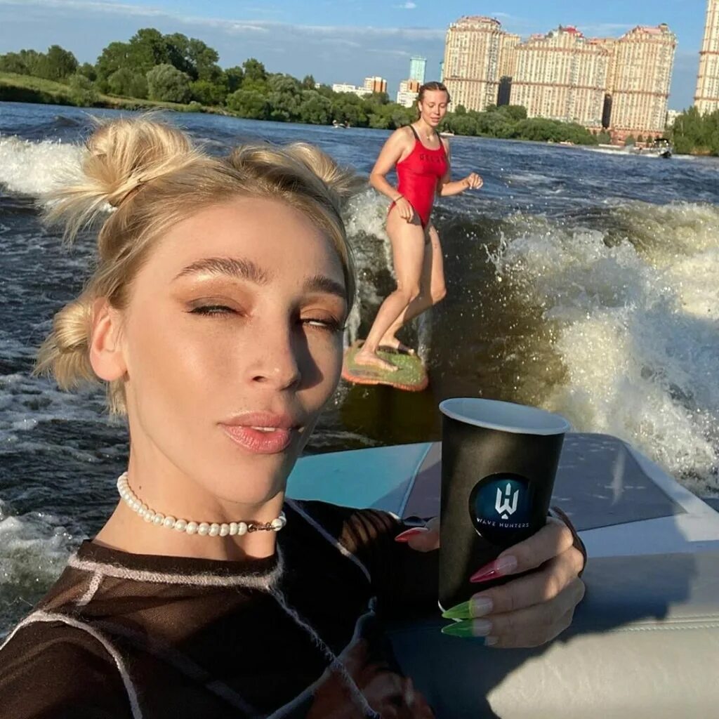 Клуб ивлеевой. Ивлеева. Клуб ивлеевой. Ивлеева 2020. Настя ивлеева стриптиз.