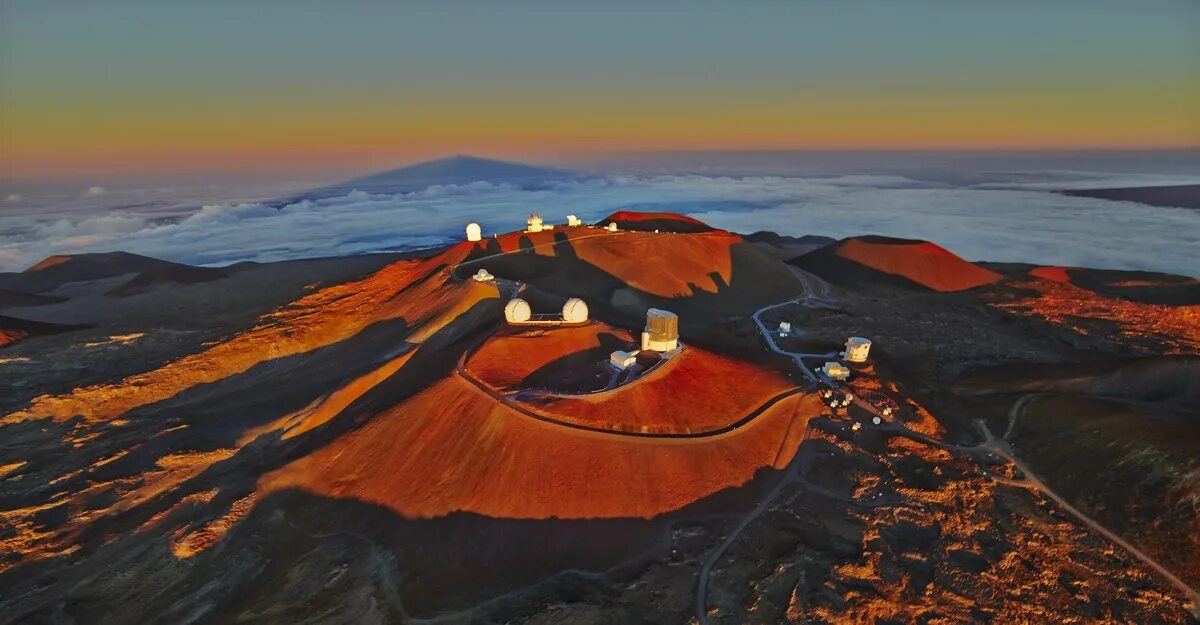 Ключевская сопка извержение. Петропавловск-камчатский ключевская сопка. Доклад о самом большом вулкане в мире. Абсолютная высота вулкана ключевая сопка. Высокий действующий вулкан в россии.