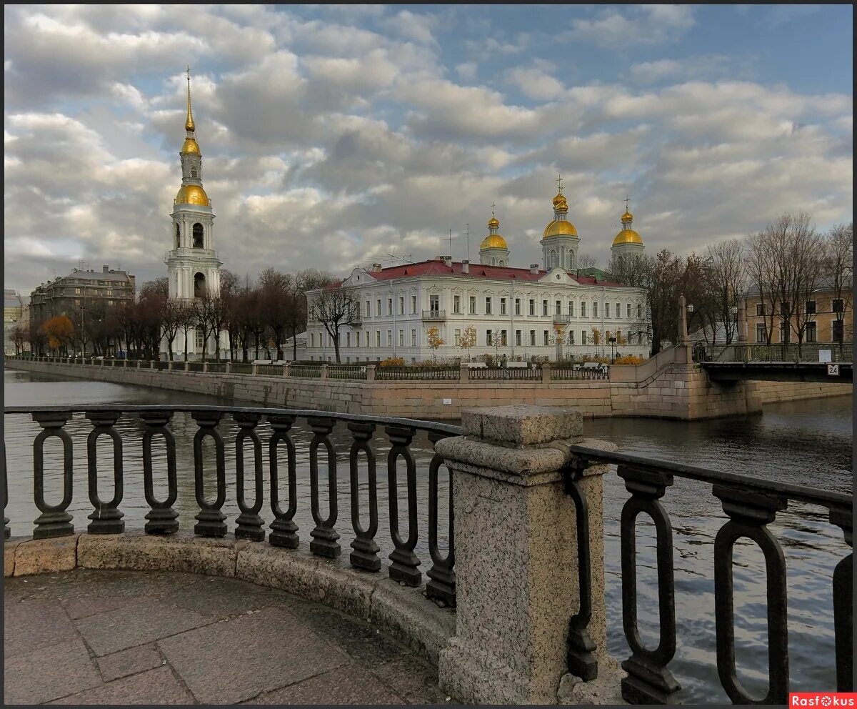 "Николо-Богоявленский морской собор (Источник фото: книга "Санкт-Петербург 