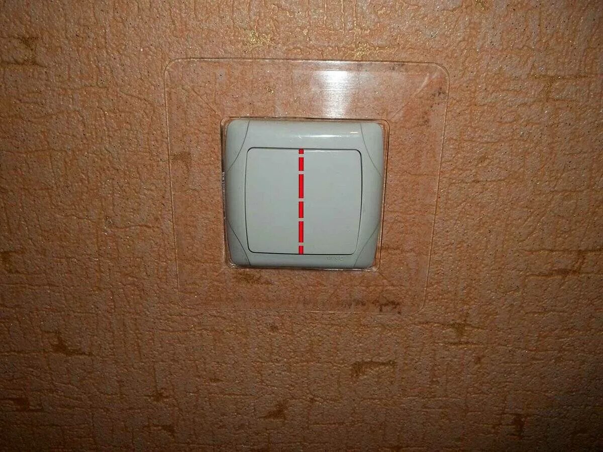 Onekey выключатели. Выключатель внутри или снаружи. Выключатель для вытяжки в ванной. Onekey florence. Выключатель внутри или снаружи.