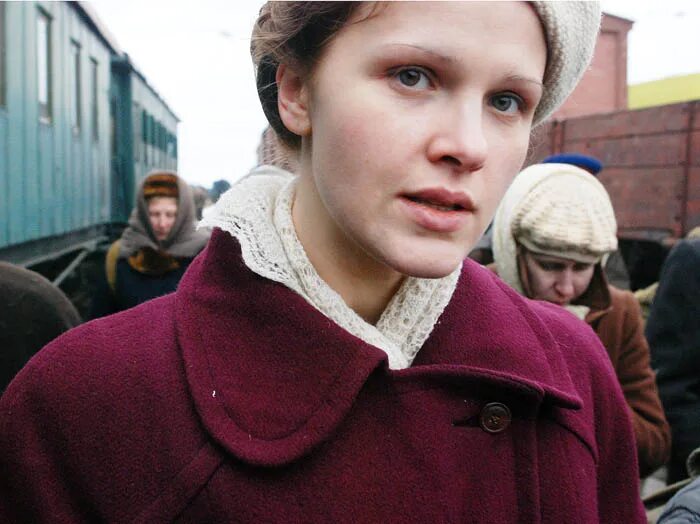 Жить сначала русский. Жить сначала (история зечки) (2010).