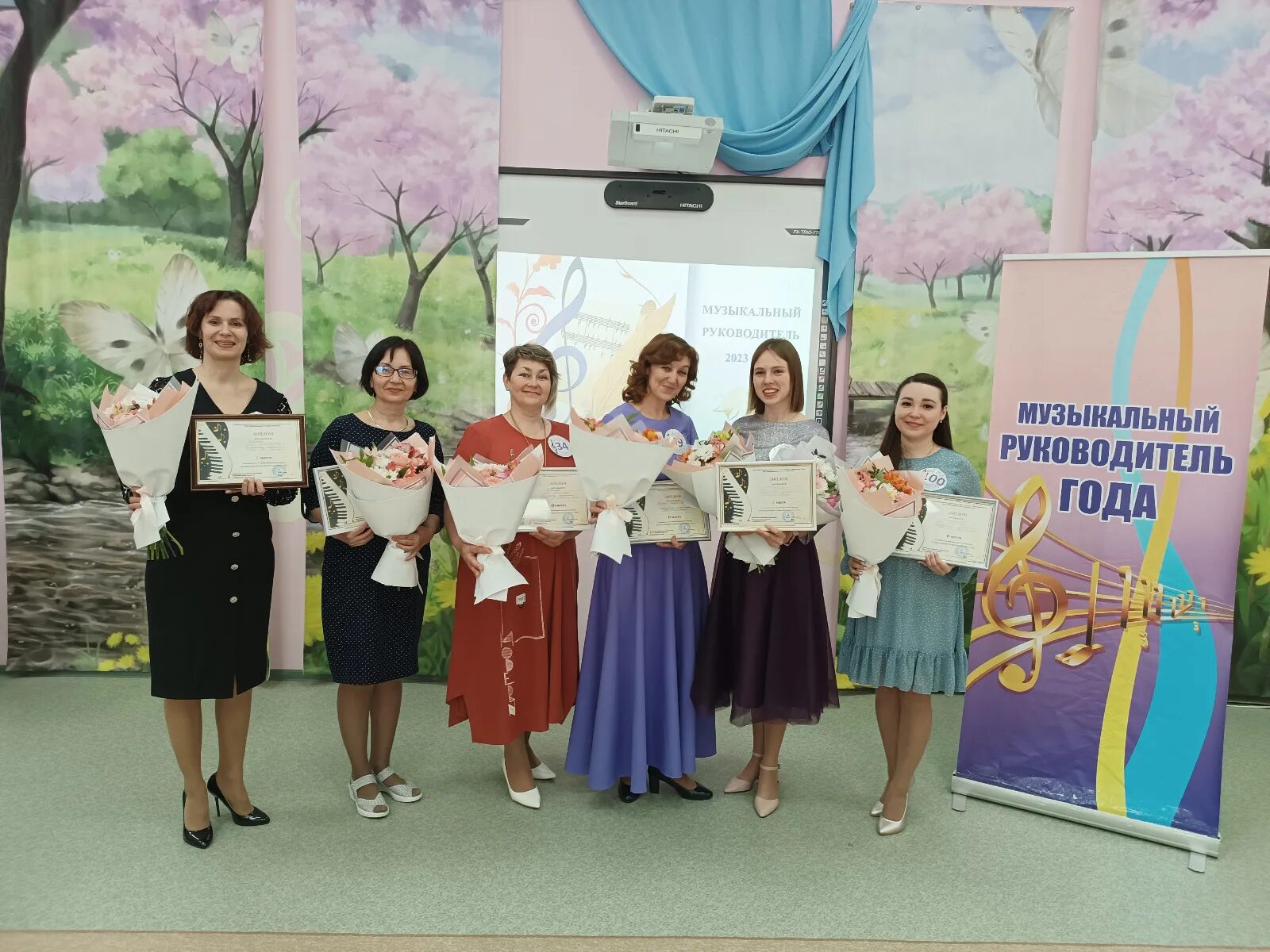 платье для заведующей на выпускной в детский сад. выпускной в доу 2022. конкурс заведующих детских садов. мастер класс для заведующих детских садов. конкурс заведующих детских садов.