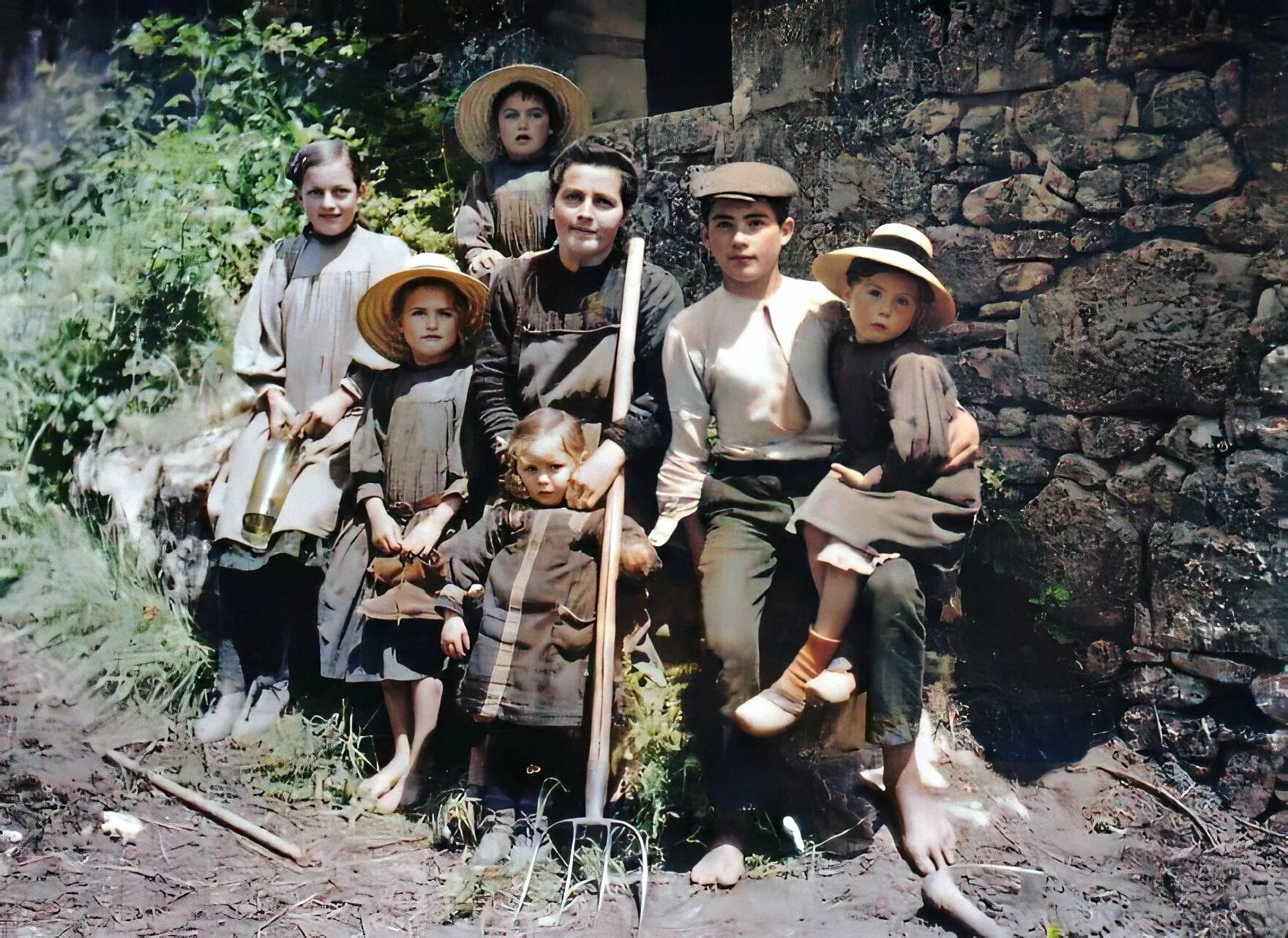 История первой цветной фотографии. Первые цветные снимки. Первая цветная фотография. Старые цветные фотографии.