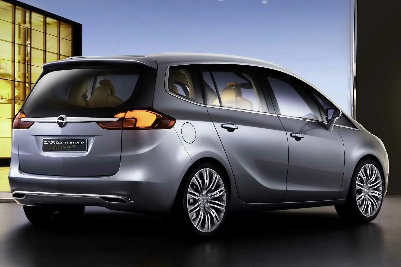 Опель зафира 2020. Opel Zafira Tourer 2018. Опель Зафира Турер 2020. Опель Зафира новая. Opel Zafira Tourer 2021.