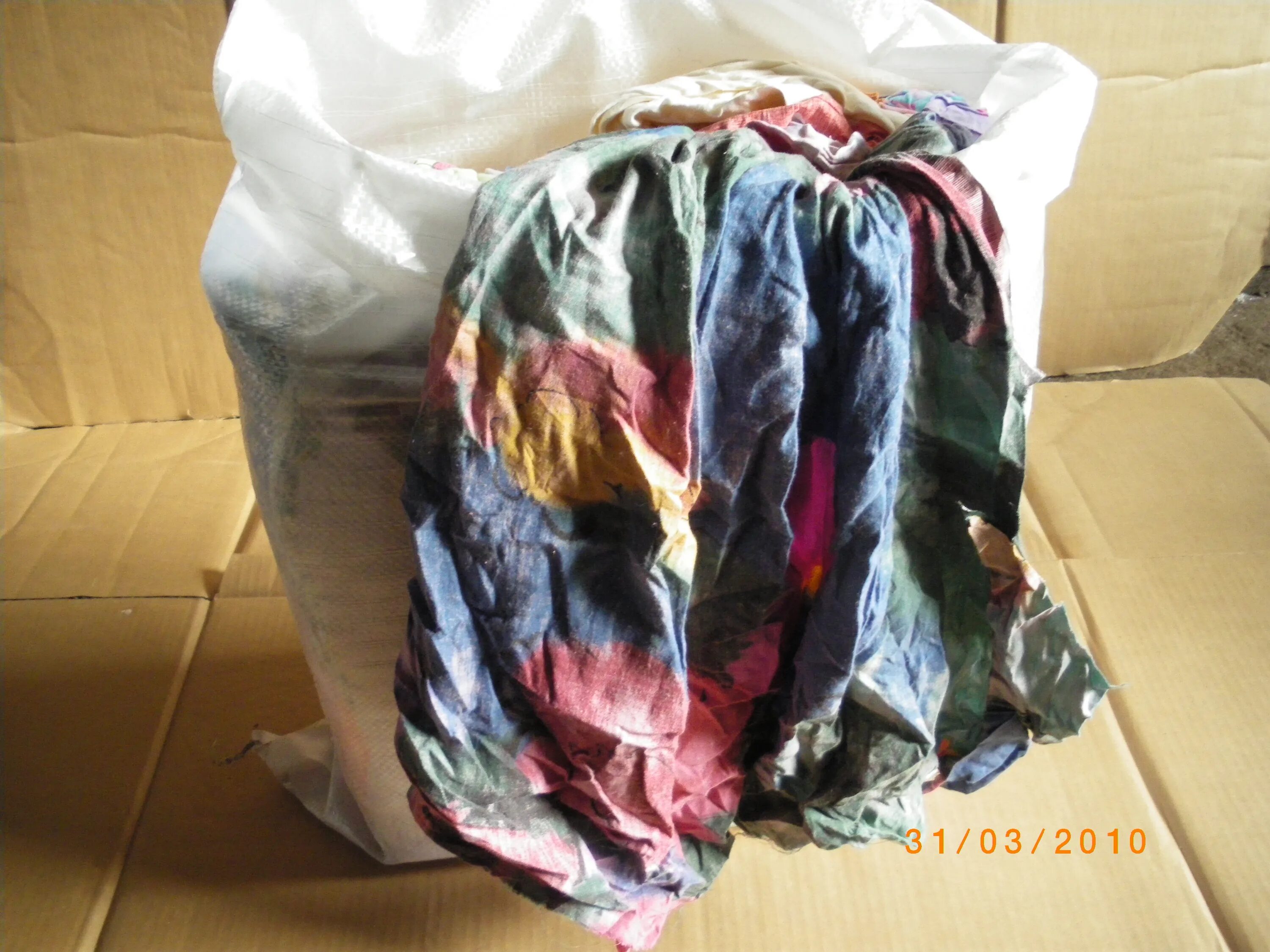 пожары в общественных зданиях. ветошь тряпка. ветошь стандарт 40 60. куда складывается промасленные обтирочные материалы. емкость для отработанных фильтров масляных.