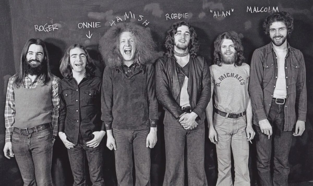 Average white. Группа average white band. группа the band. orion white группа. хэмиш стюарт музыкант.