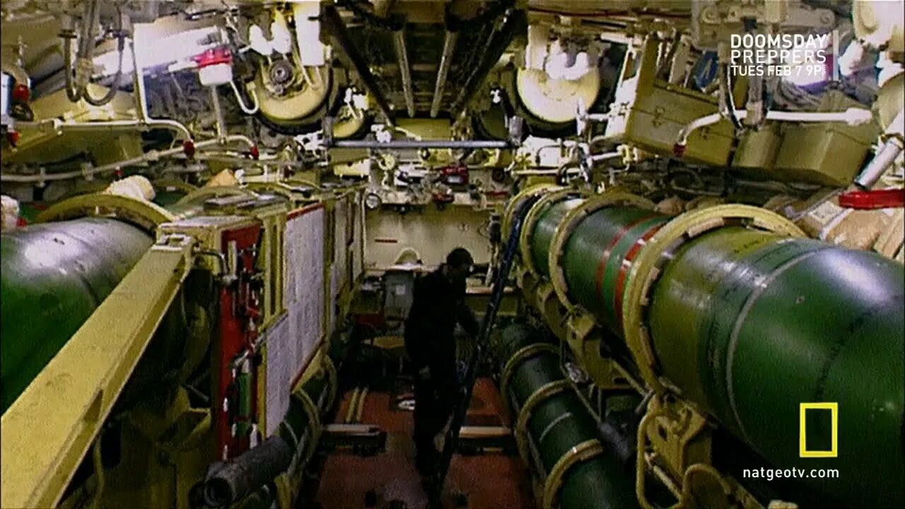 Атомная подводная лодка Курск внутри. Подлодка Курск торпедный отсек. Подводная лодка Курск внутри. Торпедный отсек подводной лодки Курск. Торпеды курска