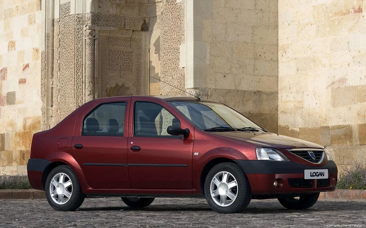 Машина логан фото. Dacia Logan 2004. Рено Логан 1.6 2004. Рено Логан 2005 1.4. Рено Логан 2004.