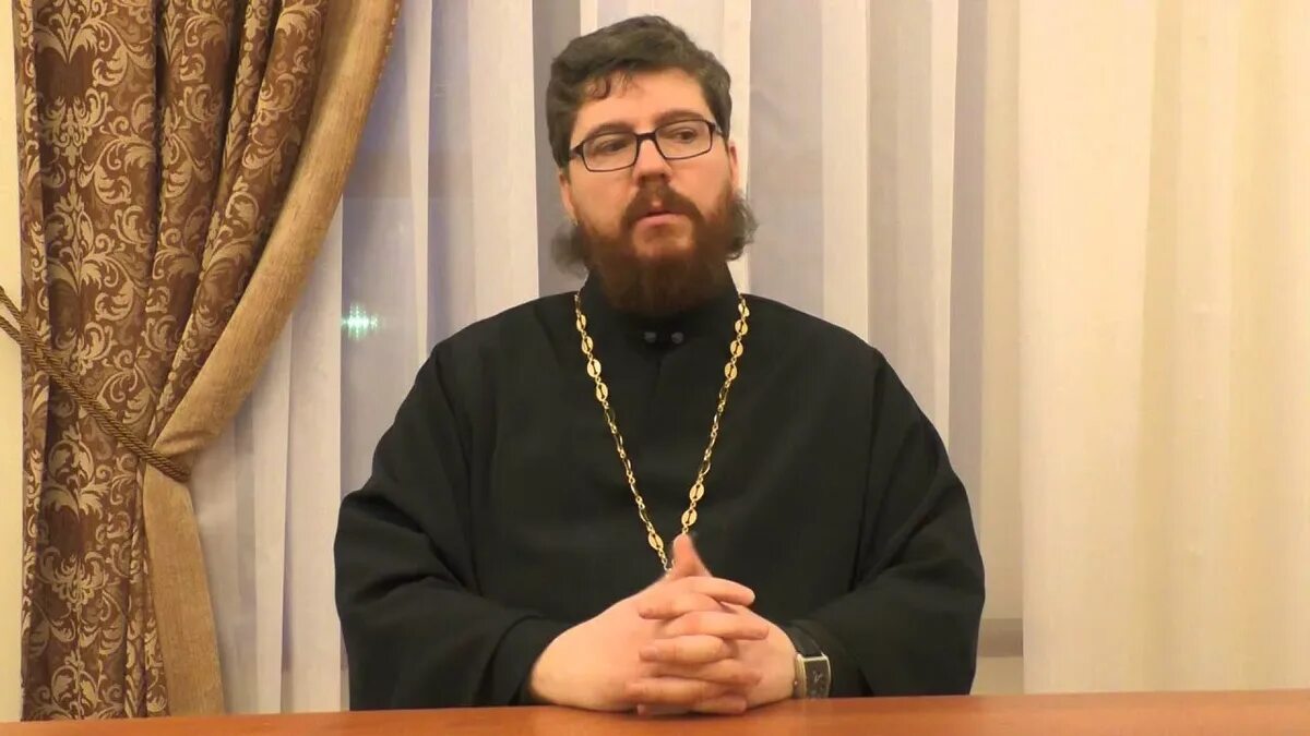 Отвечает протоиерей