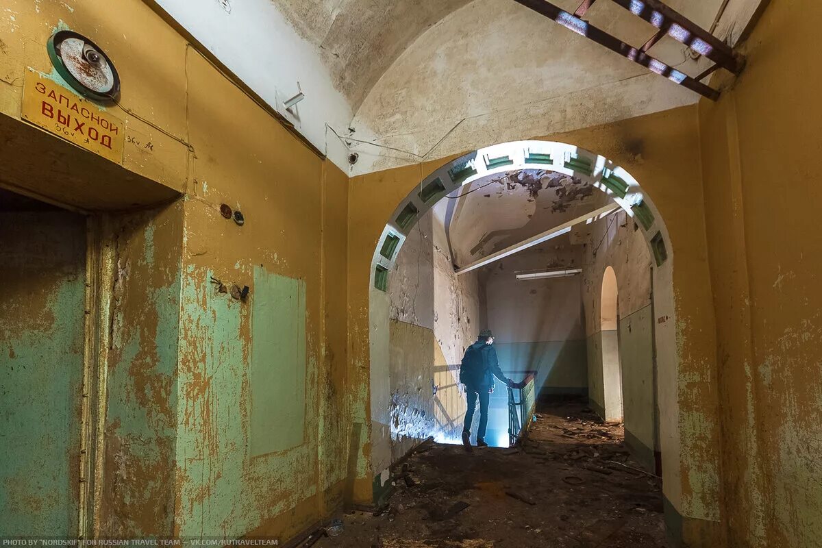 Бункер 30. Бункер 30. Бункер 30. Мид 703 бункер. Жуткое подземелье.