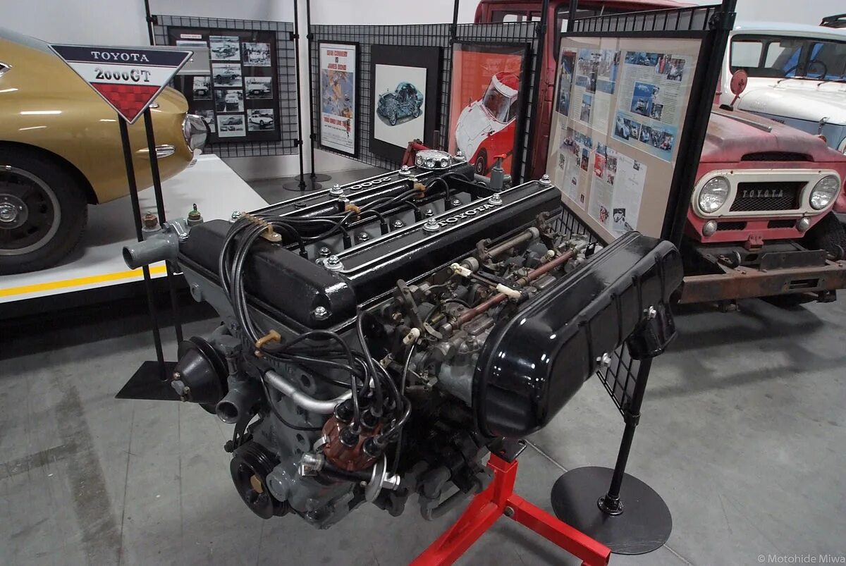 Двигатель в 6 тойота. Тойота мотор 6 цилиндровый. toyota 2000gt двигатель. рядная 6 тойота. двигатель тойота 2000.
