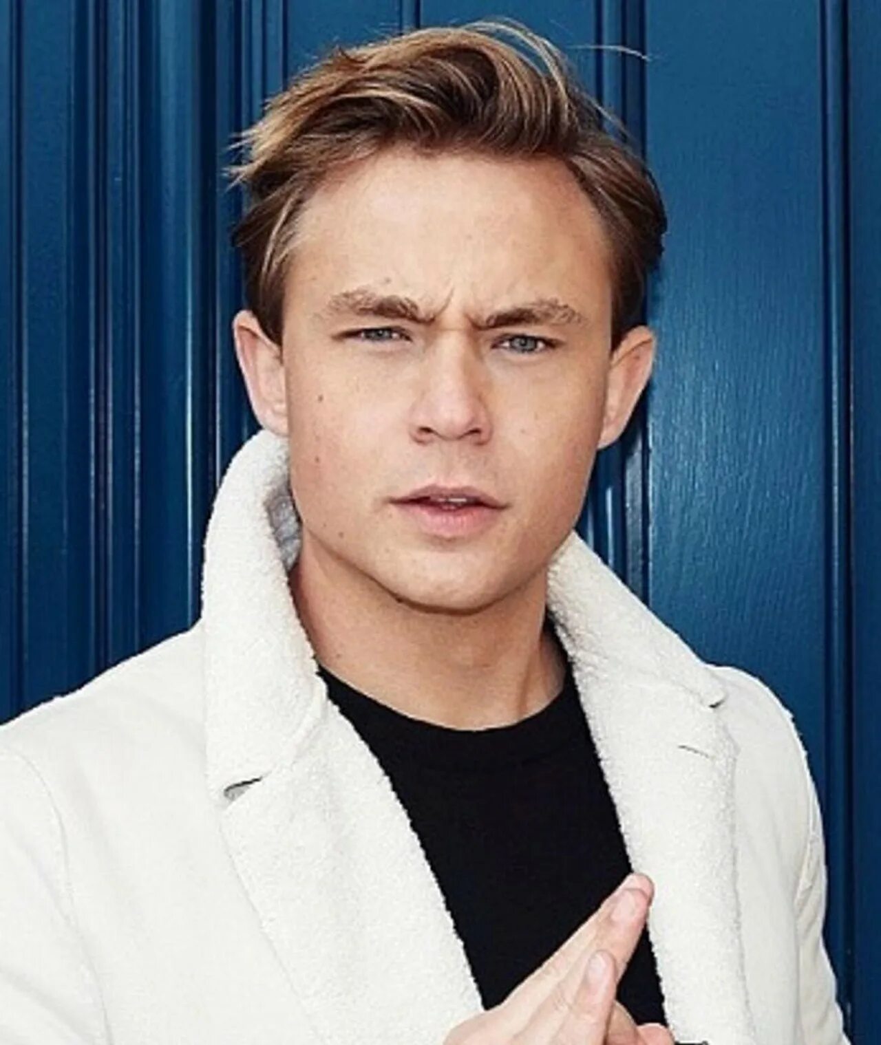 Уилл макдональд. Фильм фабрика грез германия. Денис моен. Деннис вирсма. Деннис моен.