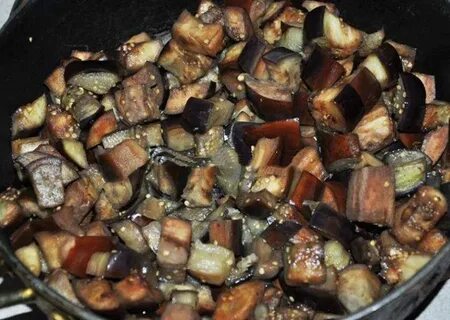 Баклажаны с мясом на сковороде по грузински
